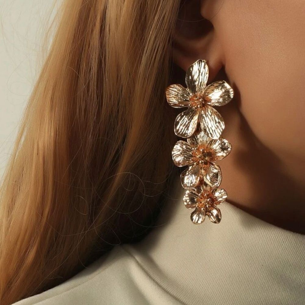 Flower drop earrings #513